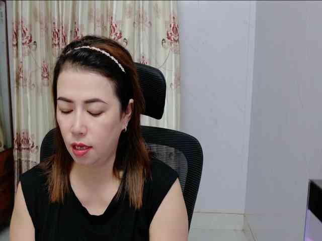 Lindahot69 webcam