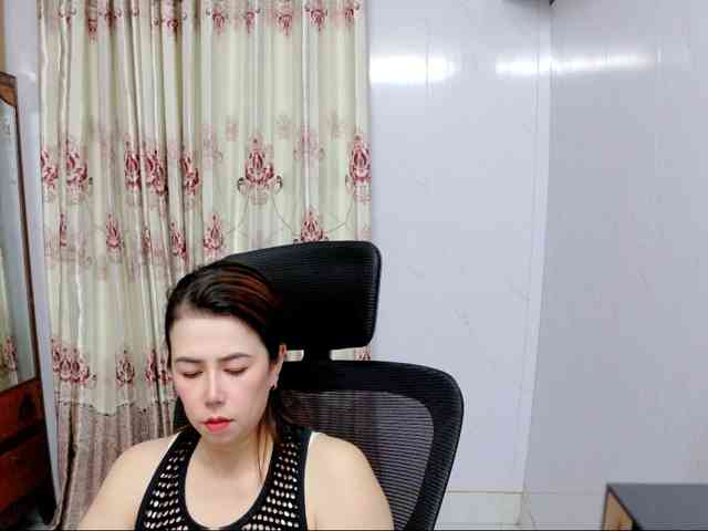 Lindahot69 webcam
