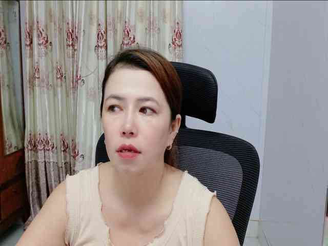 Lindahot69 webcam