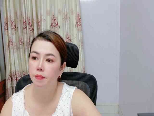 Lindahot69 webcam