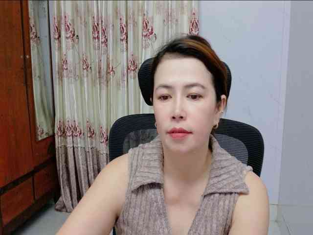 Lindahot69 webcam