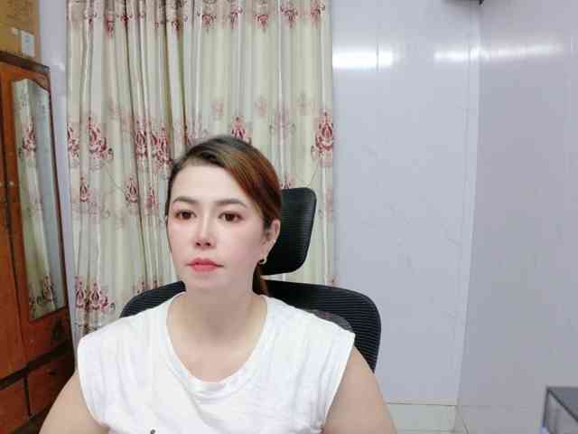 Lindahot69 webcam