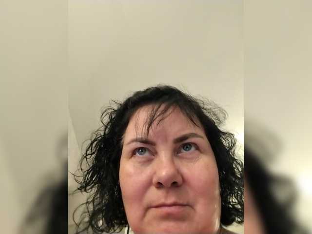 EvaShiny live cam on BongaCams