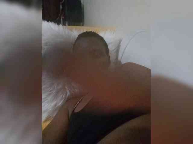 Peachplease webcam