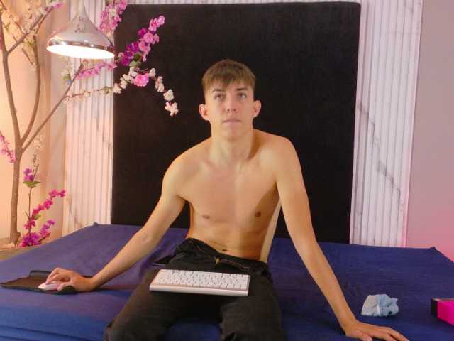 Danteandvioletecr live webcam show