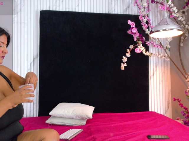 Danteandvioletecr live cam on BongaCams