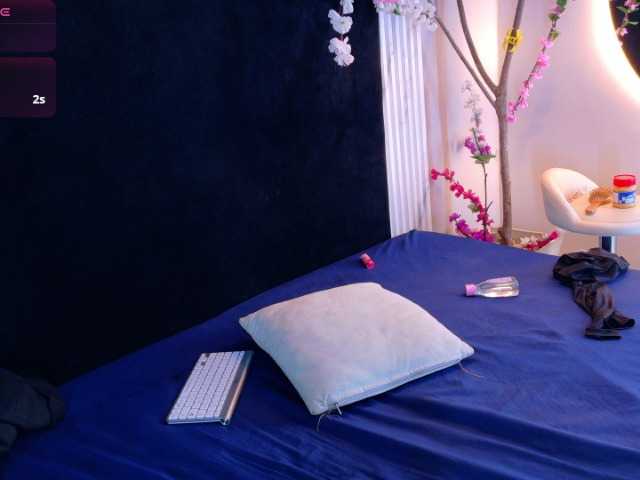 Danteandvioletecr live cam on BongaCams