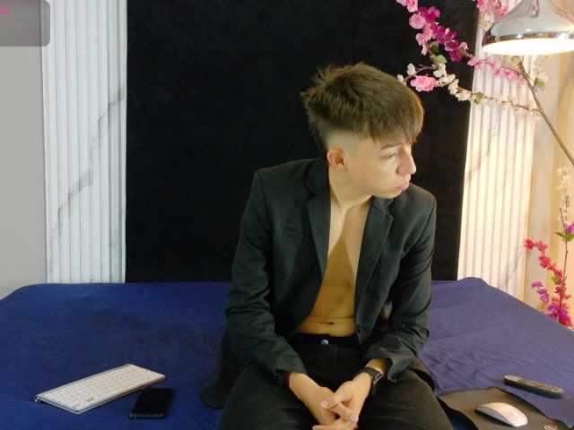 Danteandvioletecr live cam on BongaCams