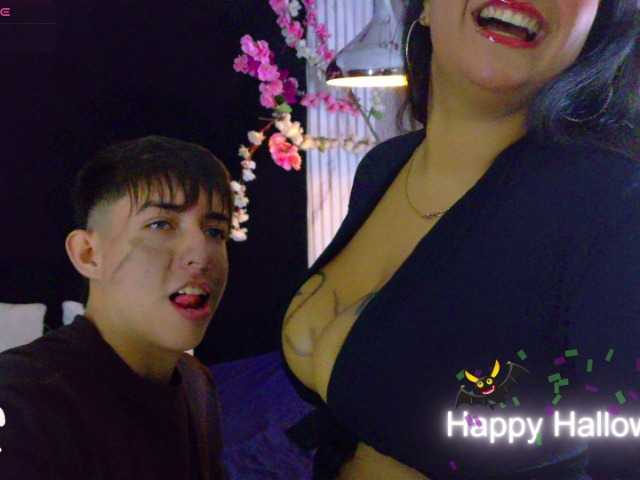 Danteandvioletecr live cam on BongaCams
