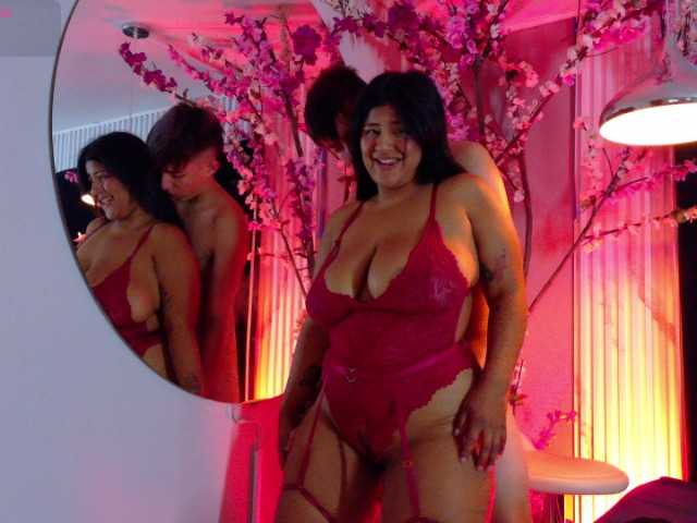 Danteandvioletecr live cam on BongaCams
