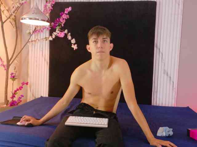 Danteandvioletecr webcam
