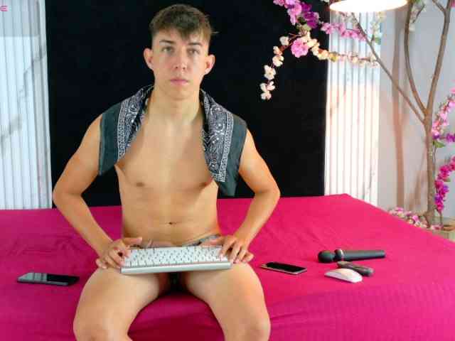 Danteandvioletecr webcam