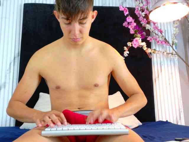 Danteandvioletecr webcam