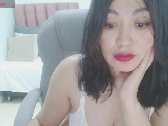 Sophia-hadid live webcam show