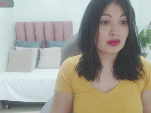 Sophia-hadid live webcam show