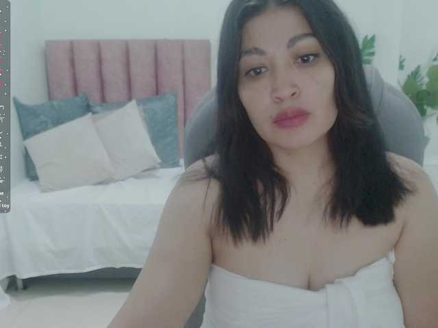 Sophia-hadid live cam on BongaCams