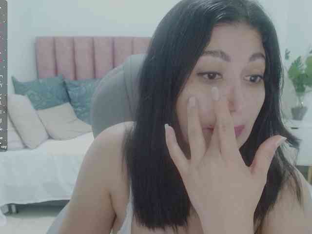 Sophia-hadid webcam