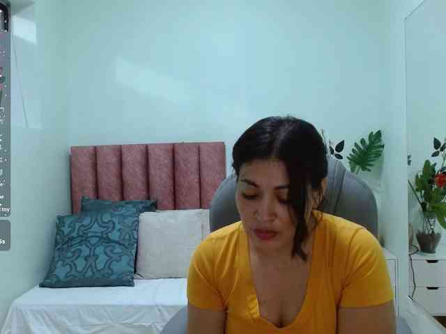 Sophia-hadid webcam