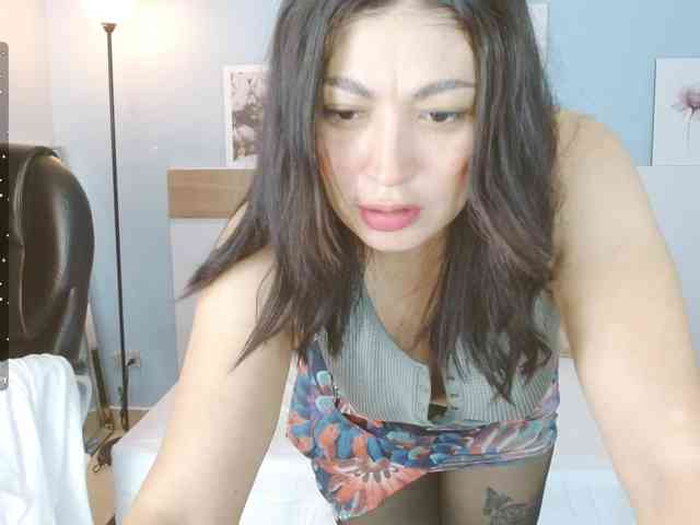 Sophia-hadid webcam
