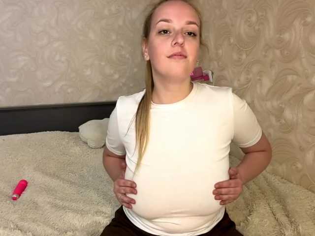 HilmaTrautmann live cam on BongaCams