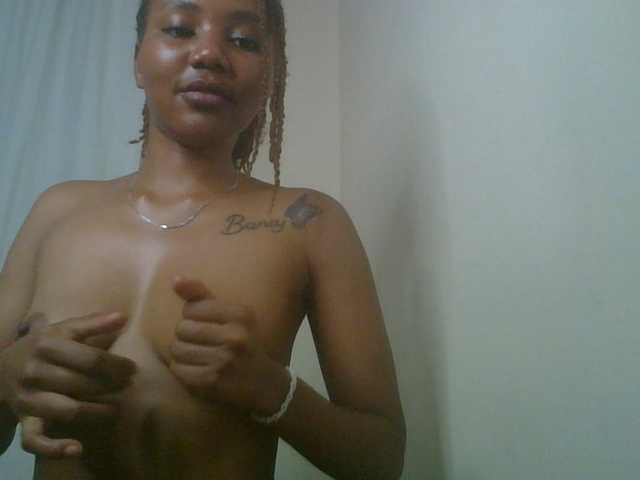 Bancie live cam on BongaCams