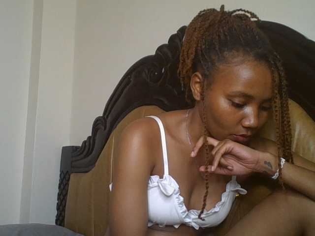 Bancie live webcam show