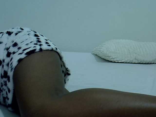Sweetsheila1234 live cam on BongaCams