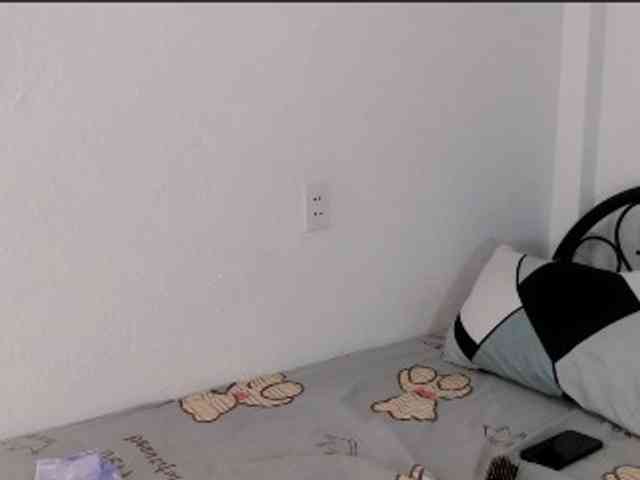 Disney4U-1 Live Webcam on BongaCams