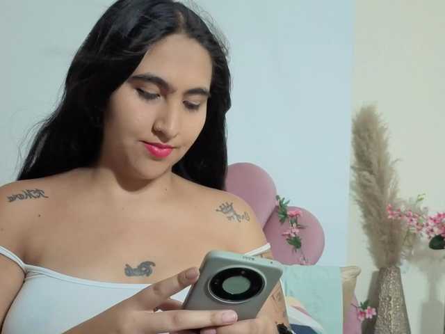 rousebonny live cam on BongaCams