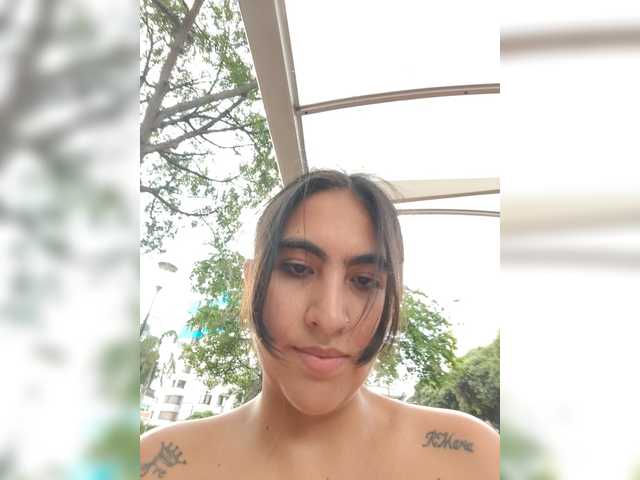 rousebonny live cam on BongaCams