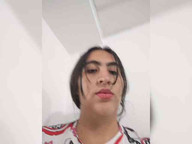 Modelo: rousebonny