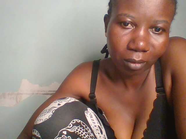 Creme-dall Live Cam su BongaCams