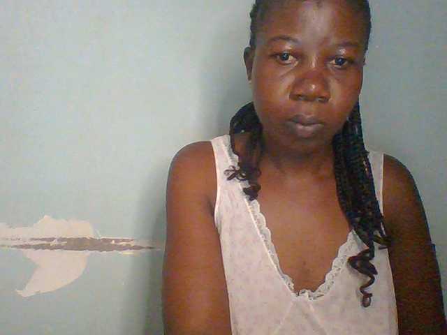 Creme-dall live cam on BongaCams