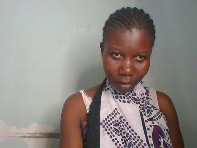Creme-dall live cam on BongaCams