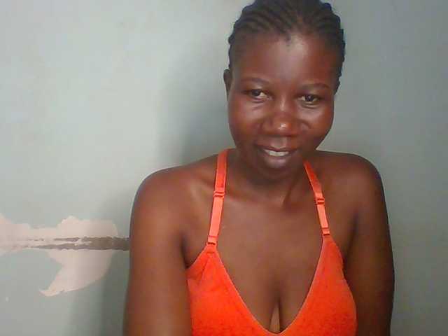Creme-dall live cam on BongaCams