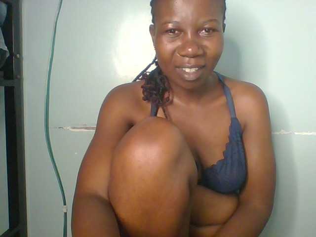 Creme-dall live cam on BongaCams