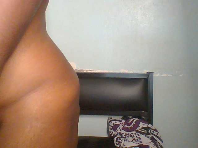 Creme-dall live cam on BongaCams
