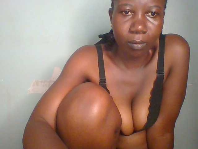 Creme-dall live webcam show