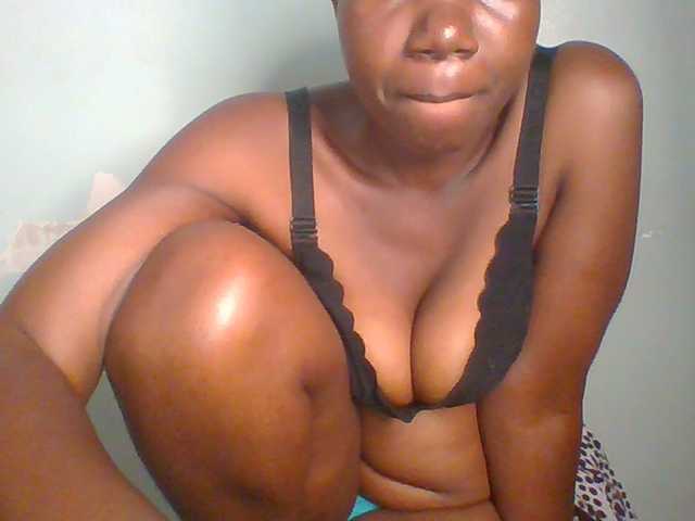Creme-dall live webcam show