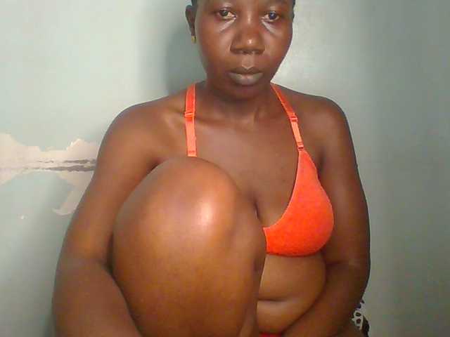Creme-dall live cam on BongaCams