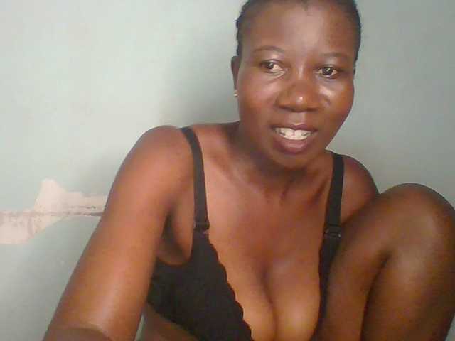 Creme-dall live webcam show