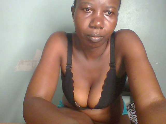Creme-dall live webcam show