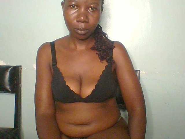 Creme-dall Live Cam on BongaCams