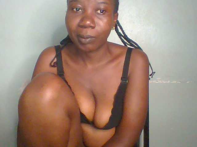 Creme-dall live webcam show