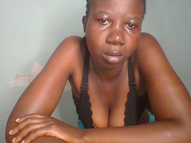 creme-dall live sex show