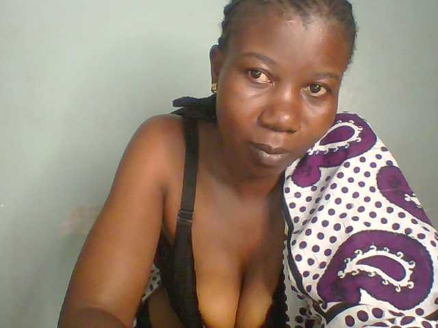 Creme-dall live webcam show