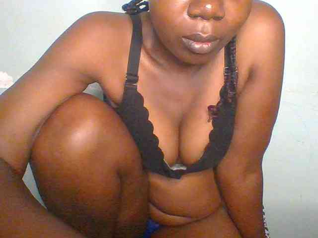 Creme-dall Live Webcam on BongaCams