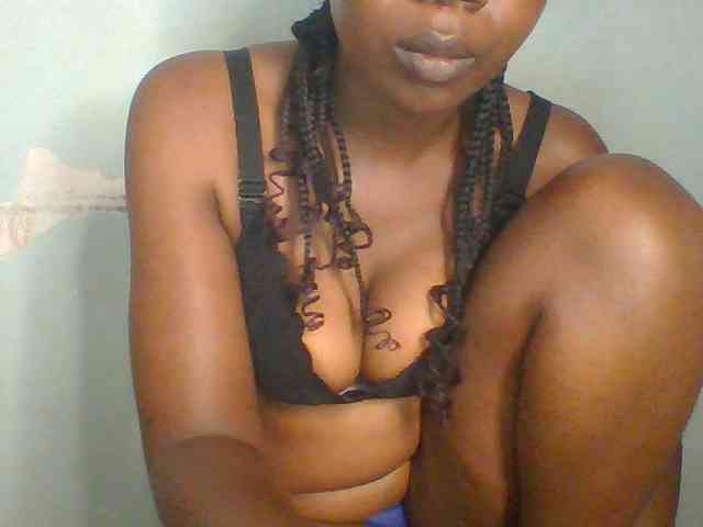 Creme-dall Live Webcam on BongaCams