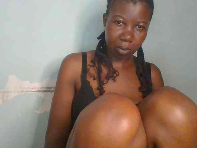 Creme-dall Live Webcam on BongaCams