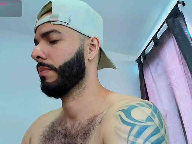 tommelbailey1 Live Webcam on BongaCams